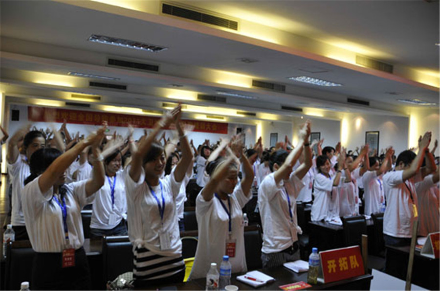 2011大衛地板導購員培訓.jpg